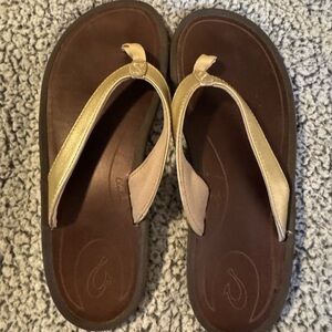 Olukai Women's Gold and Brown Sandals